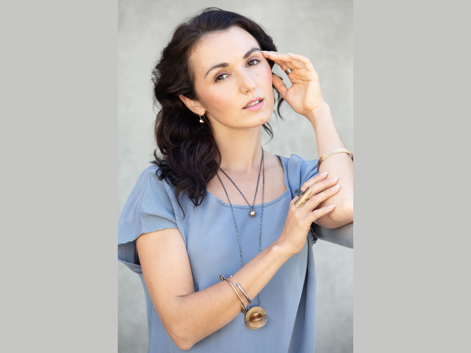 The Art of Layering Necklaces: Fashion Tips for the Modern Woman